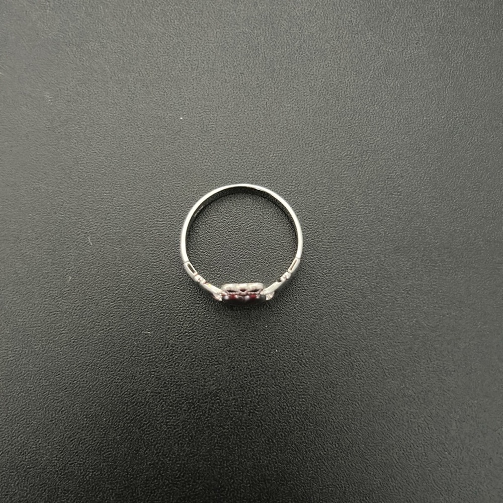 Claddagh Ring - Picture 3 of 9